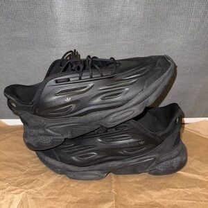 Ozweego Celox SZ:9.5M